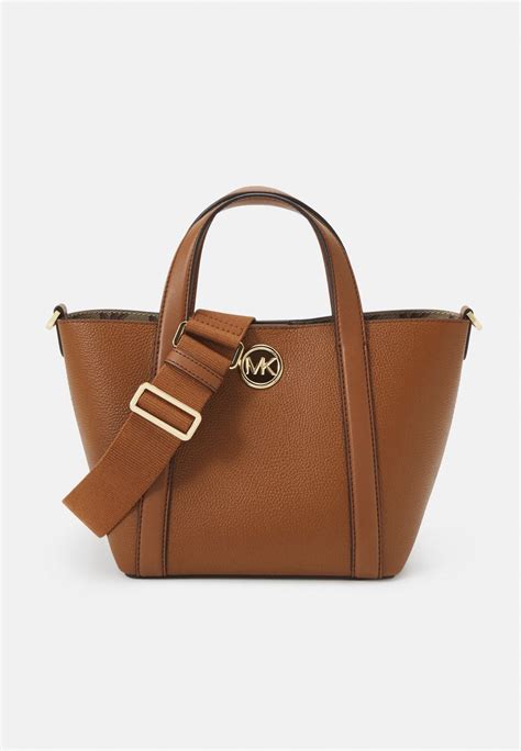 bolso michael kors|Michael Kors luggage clearance.